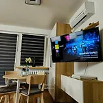 Apartamento Kozielska Z Balkonem, Klimatyzacja, Darmowy Parking Gliwice